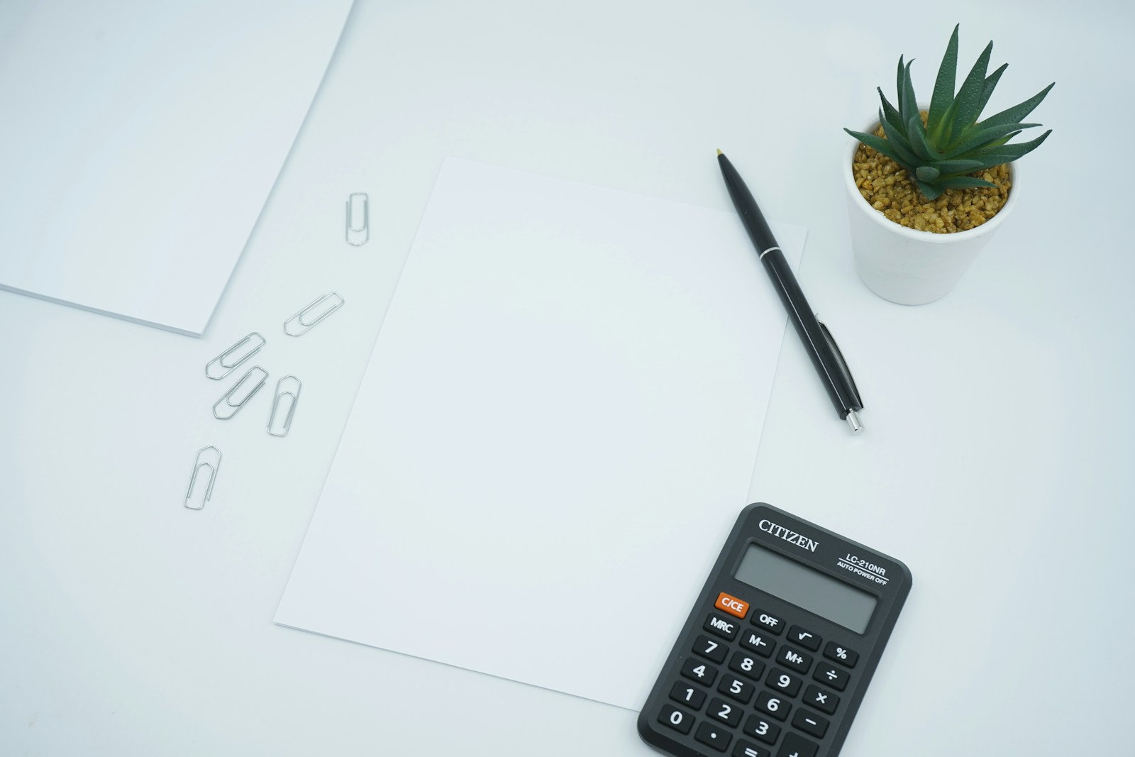 Are Expected Sale Costs Deducted When Valuing California Real Estate in a Divorce?